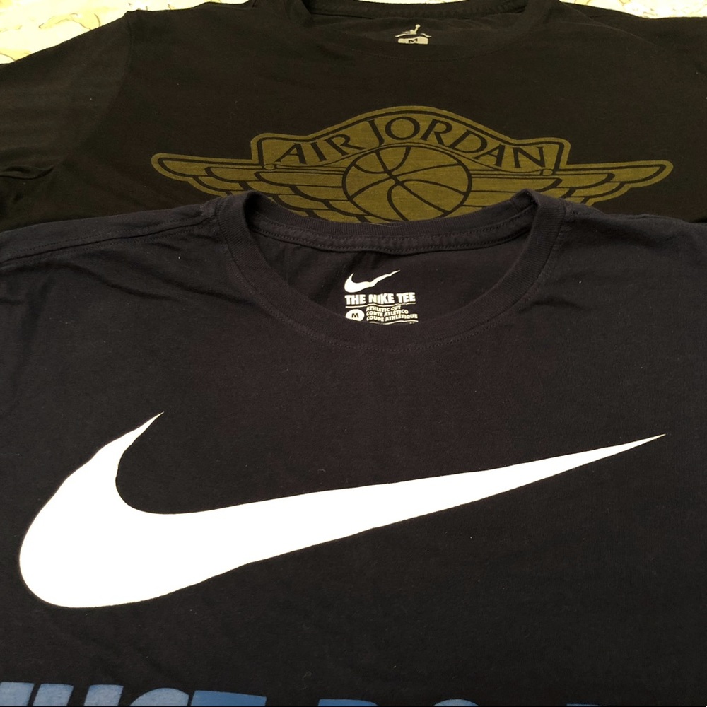 Nike men’s t shirts sz M